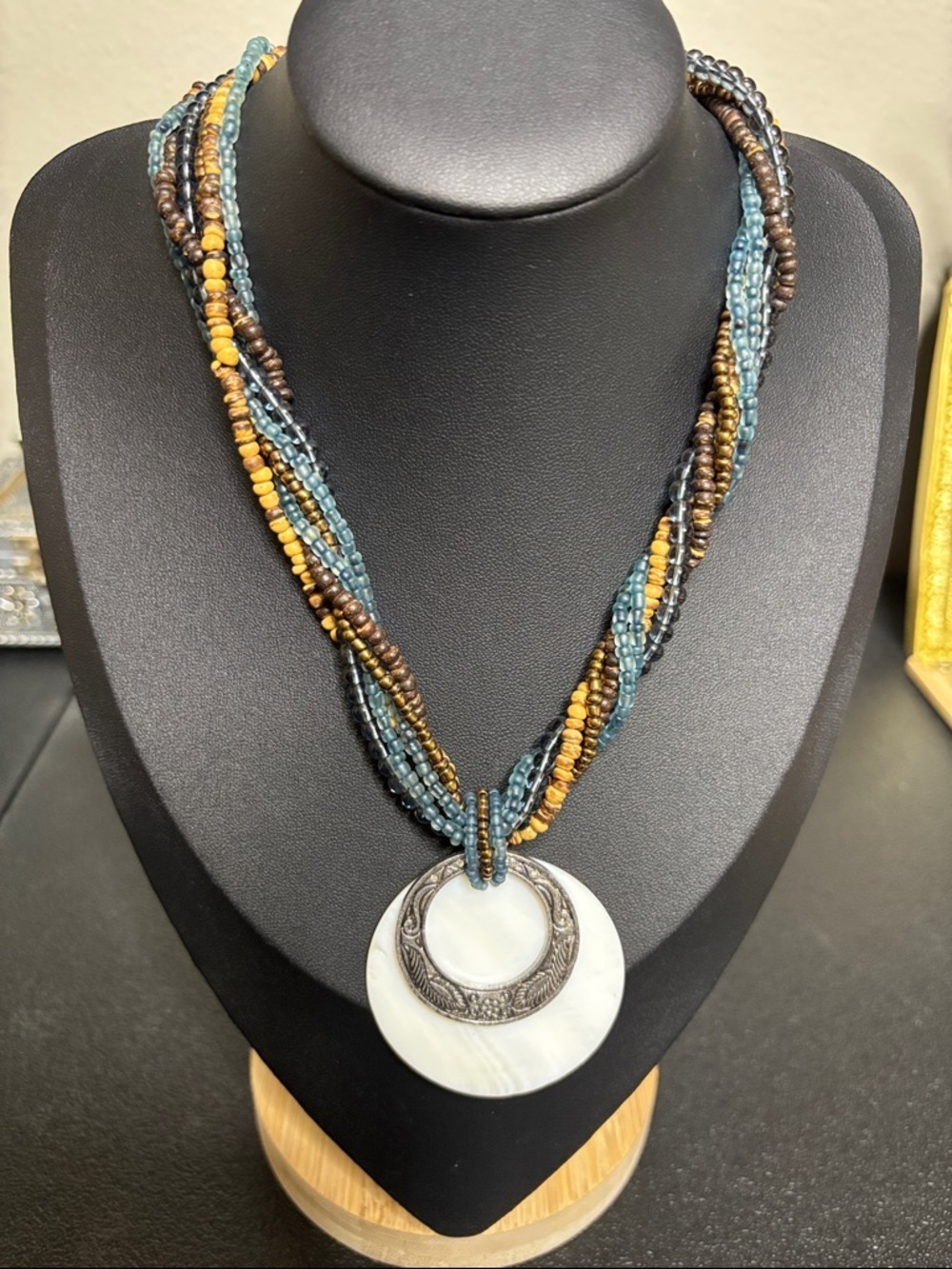 Coldwater Creek Blue Brown Twisted Mother of Pearl Pendant Boho Necklace Resort